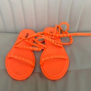 Steve Madden Travel-J orange jelly studded flat sandals. Size 8. Never worn.